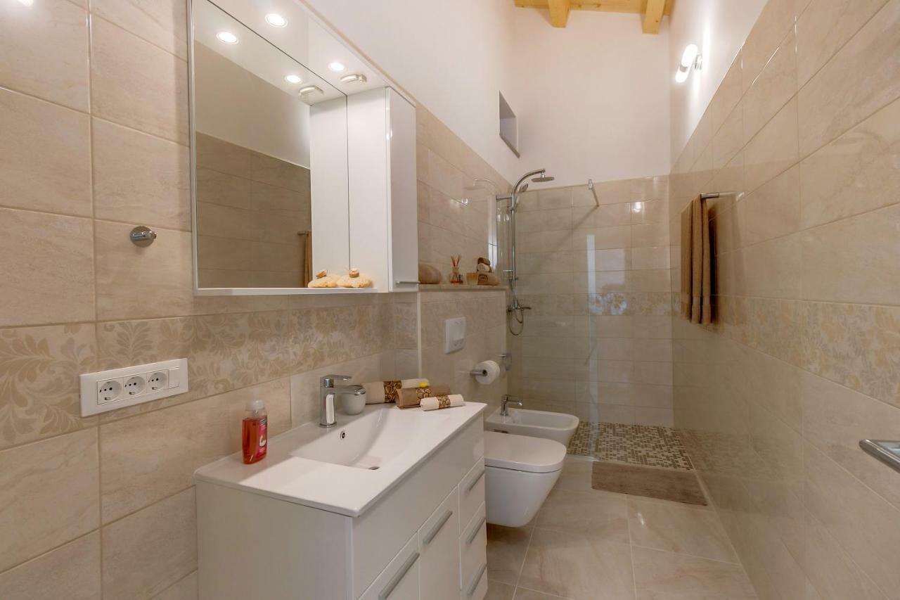 Apartments Relax Veli Lošinj Kültér fotó