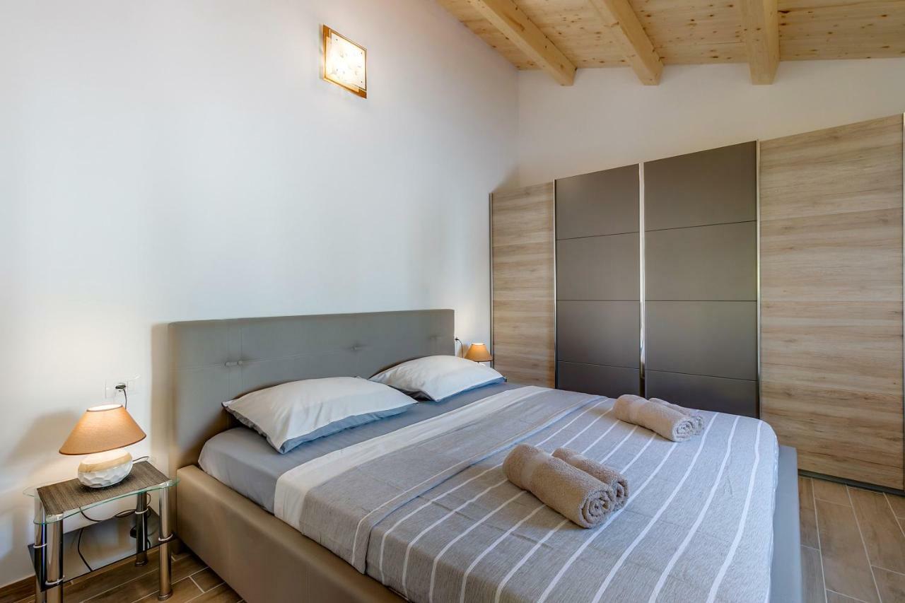 Apartments Relax Veli Lošinj Kültér fotó