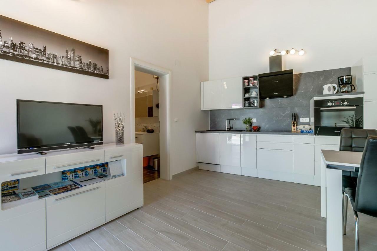 Apartments Relax Veli Lošinj Kültér fotó